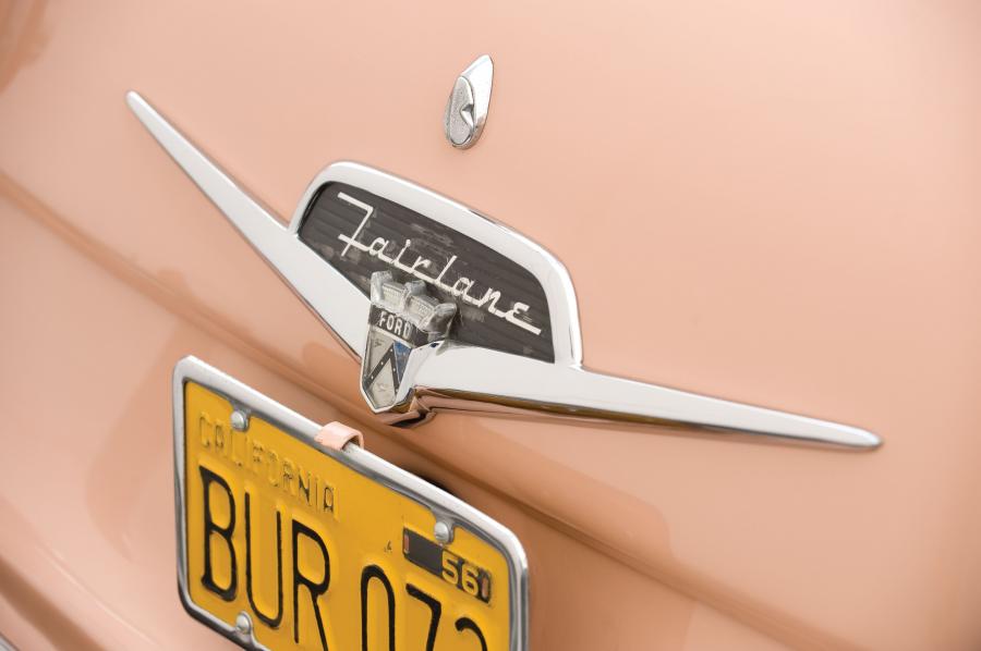  Ford Fairlane Town Sedan 1956 года  (фото 5 из 10)